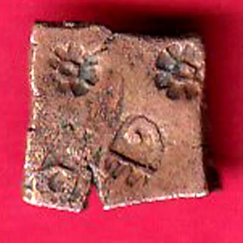 Ancient Cetral India Copper Punch Mark Ujjainy Symbols On Coin  sk 1217